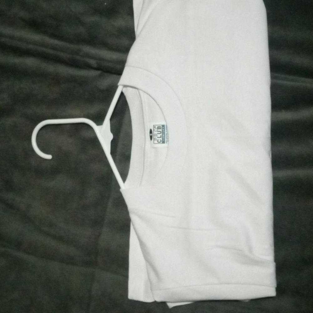 Small pro club t-shirt